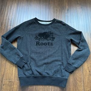 Roots Black crew neck in black reverse salt/pepper